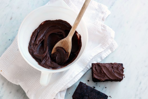 Make Delicious Chocolate Icing