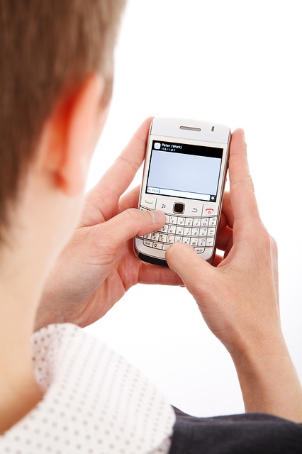SMS SPYING – HOW TO INTERCEPT TEXT MESSAGES OF CELL PHONE SECRETLY